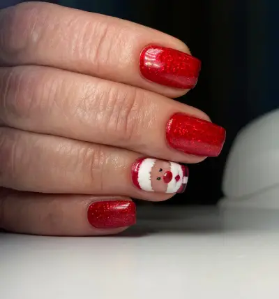 Diiqna nails