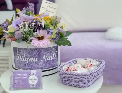 Diiqna nails