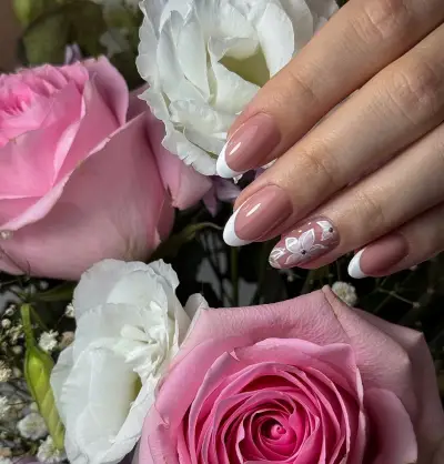 Diiqna nails
