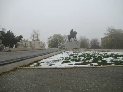 Паметник на Хан Аспарух