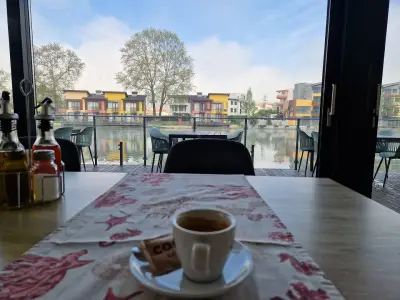 Restaurant Waterside houses