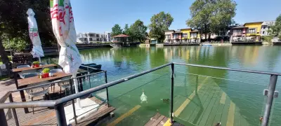 Restaurant Waterside houses