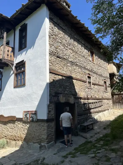 Кавкова къща