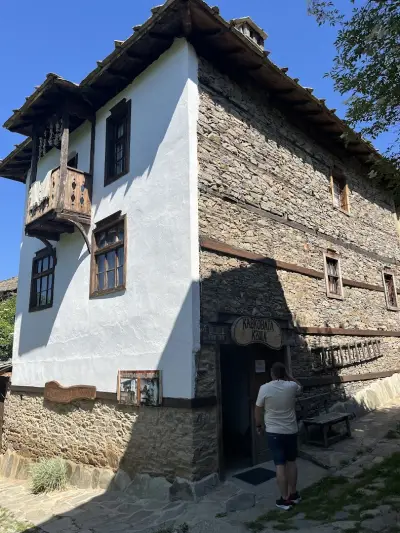Кавкова къща