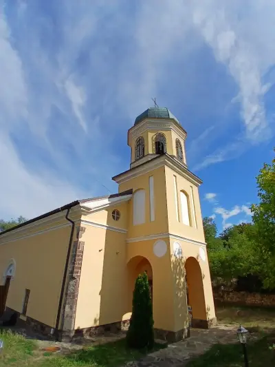 Храм „Св. Атанасий Велики“