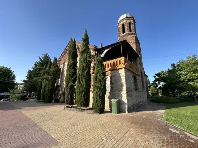 Православен храм „Света Богородица — Живопремний Източник“