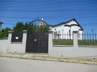 Храм "Св. Атанасий"