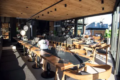 Adeti Bar & Dinner