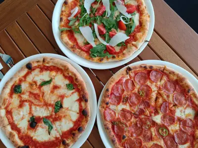 Casa Mia Pizzeria, by Santa Marina