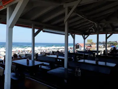 North Beach Bar & Food