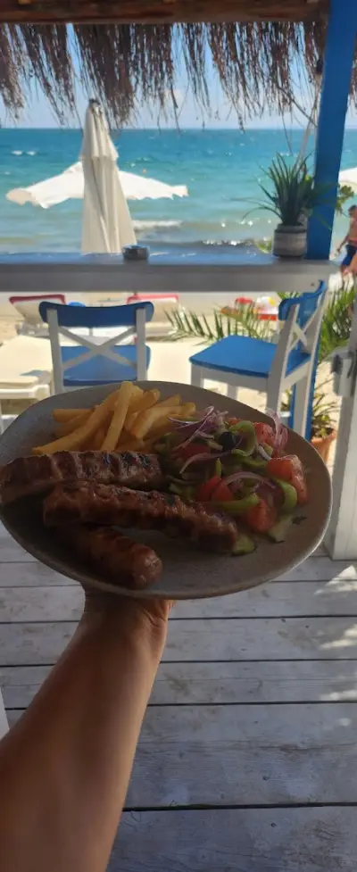 azzaiia beach bar