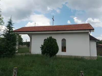 Храм "Св. Петка Търновска"