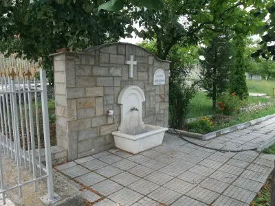 Храм "Св. Петка Търновска"