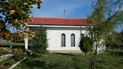 Храм "Св. Петка Търновска"