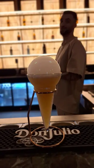 Divine Bar