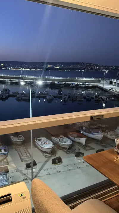 MORE Marina Restaurant
