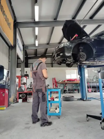 Автокомплекс Кариер ЕООД