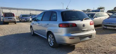 Golden Cars - продажба на автомобили и отдаване под наем