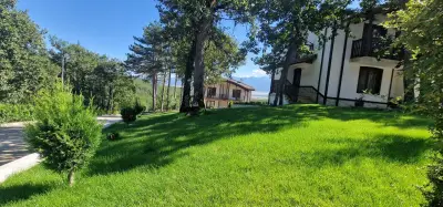 Къщи за гости NARA