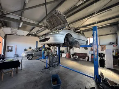 CITY CAR GARAGE