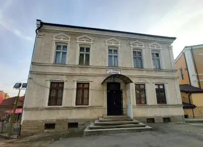 МИТРОПОЛИЯ