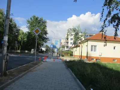 ИНФРАСТРОЕЖИ - Гараж и складова база