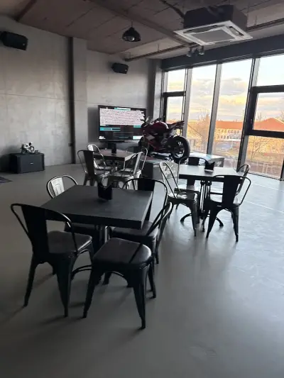 Moto Cafe | Зала под Наем | Зала за Събития