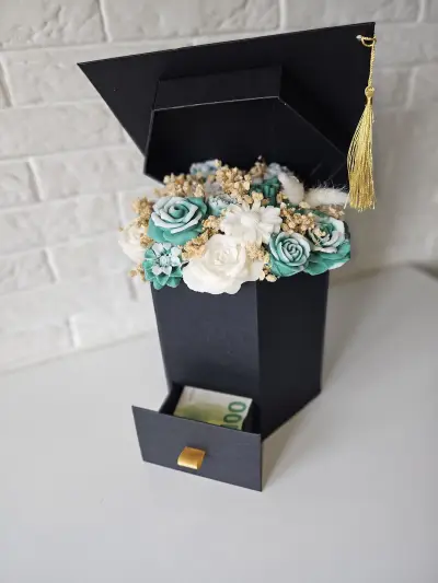 VENTI handmade candles and decorations