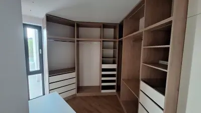 Мебели Ламини