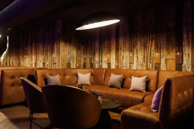 Canto Bar / Бар-дискотека в Банско