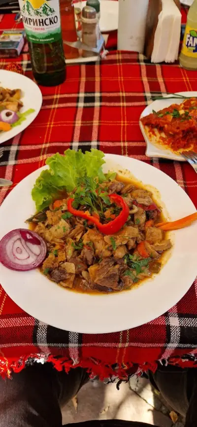 Стената