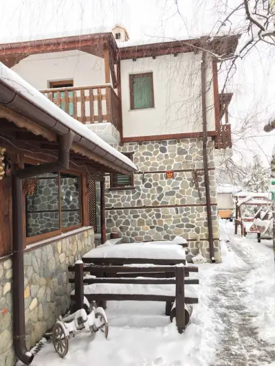 Вила „Караджата“