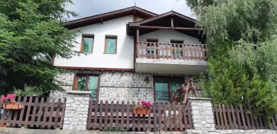 Вила „Караджата“