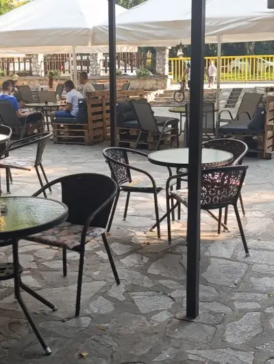 Umbrella Bar