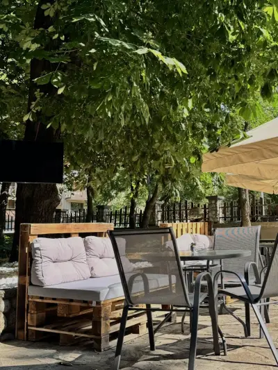 Umbrella Bar