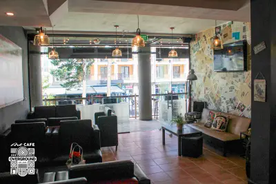 Art Cafe Overground