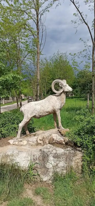 Каменните къщи