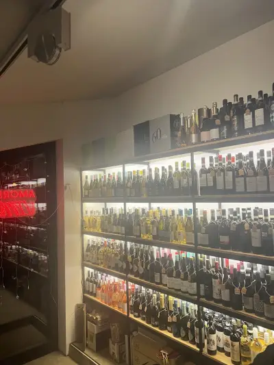 AMORE VINO by Kino I Vino