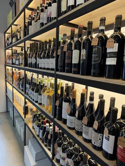 AMORE VINO by Kino I Vino