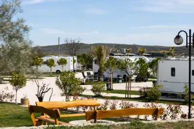 Terme di Hissar Camping