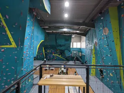 Bons - Europe climbing center