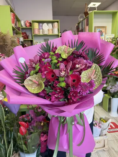 Магазин за цветя SI flowers