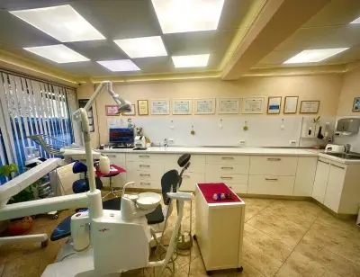 Aesthetic Dent -dr Yoana Kraleva / Естетик Дент - д-р Йоана Кралева