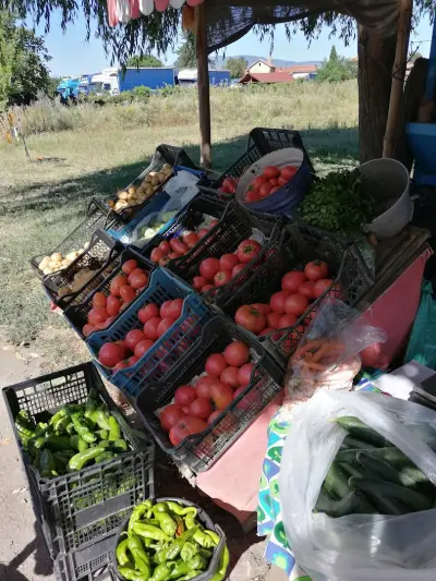 Щанд за зеленчуци "Ябълково"