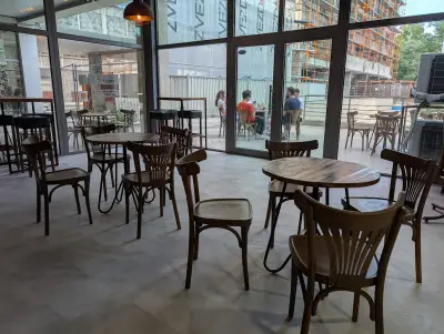 5th Avenue Café