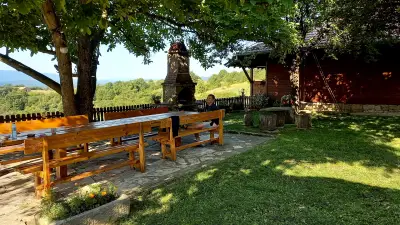 Топаловата Къща