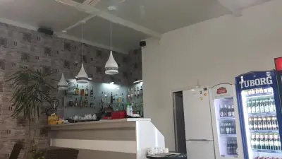 Магазин за дрехи и кафене „Малинката”