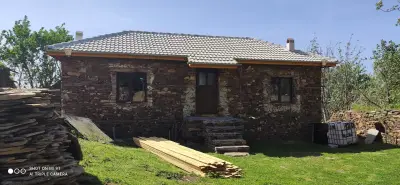 БЯЛАТА КЪЩА