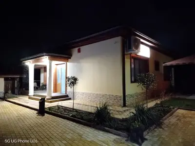 Къща за гости "Арт Оазис"