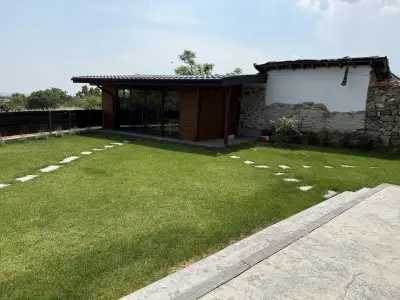 Veles Luxury House
